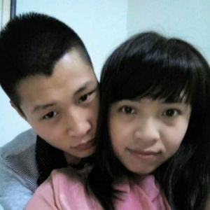 #搞笑妹子#性感搭讪趣事妹子视频,海滩直接这帅哥性感皮裤电臂图片