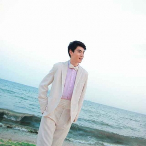 歌曲《一人饮酒醉》,原唱(中国男明星):李玉刚