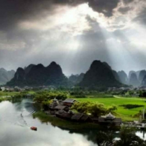 可怜天下父母心,儿子病危父亲返乡路上被丢高