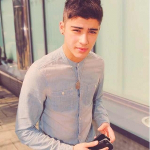 #搞笑不停播#还敢碰瓷;小岳岳去碰瓷,结果下来